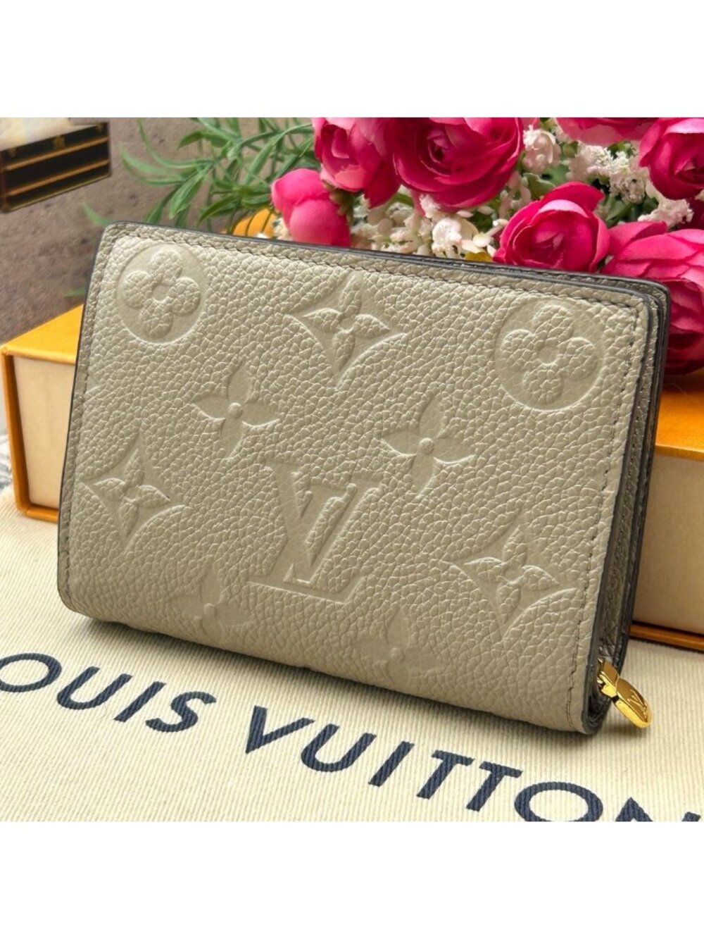 Louis Vuitton Monogram Empreinte Portefeuille Clair Wallet - Picture 2 of 9